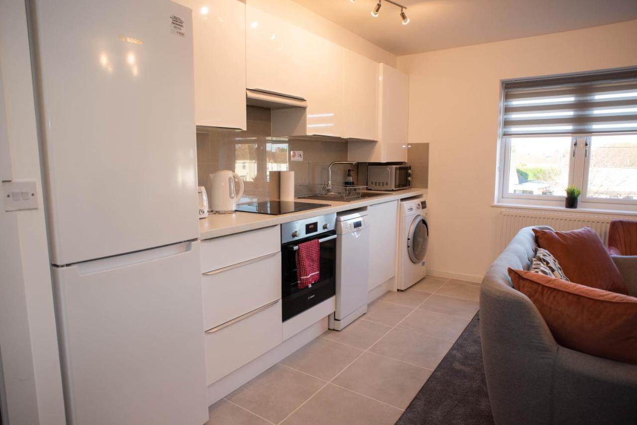 Walnut Flats-F4, 2-Bedroom With Ensuite - Parking, Netflix, Wifi - Close To Oxford, Bicester & Blenheim Palace Kidlington Exterior foto